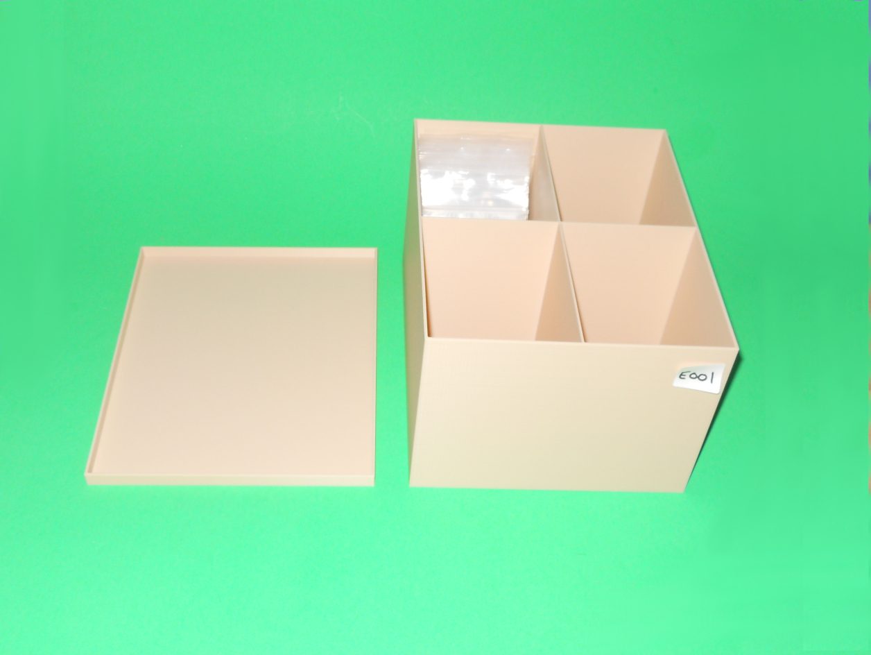 Arbitrarily Compartmented Box With Overlapped Lid