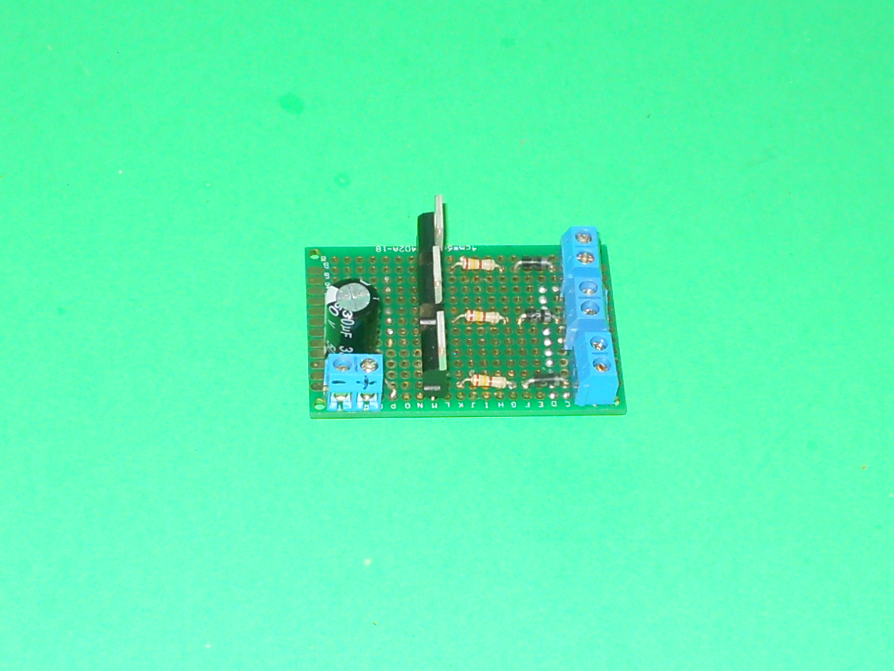 Triple 5mA battery trickle charger